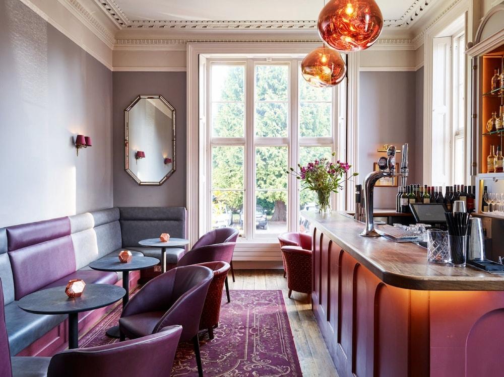 Cotswold Grange Cheltenham Exterior foto The bar at the 2018 refurbishment