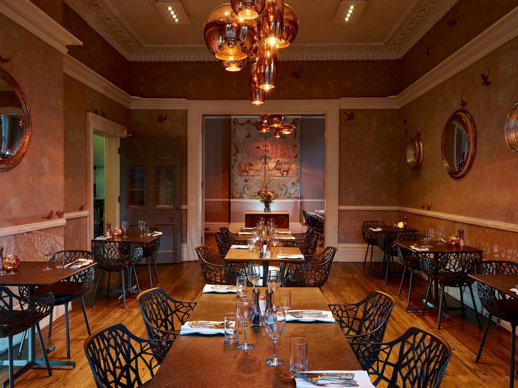 Cotswold Grange Cheltenham Exterior foto The interior of the restaurant