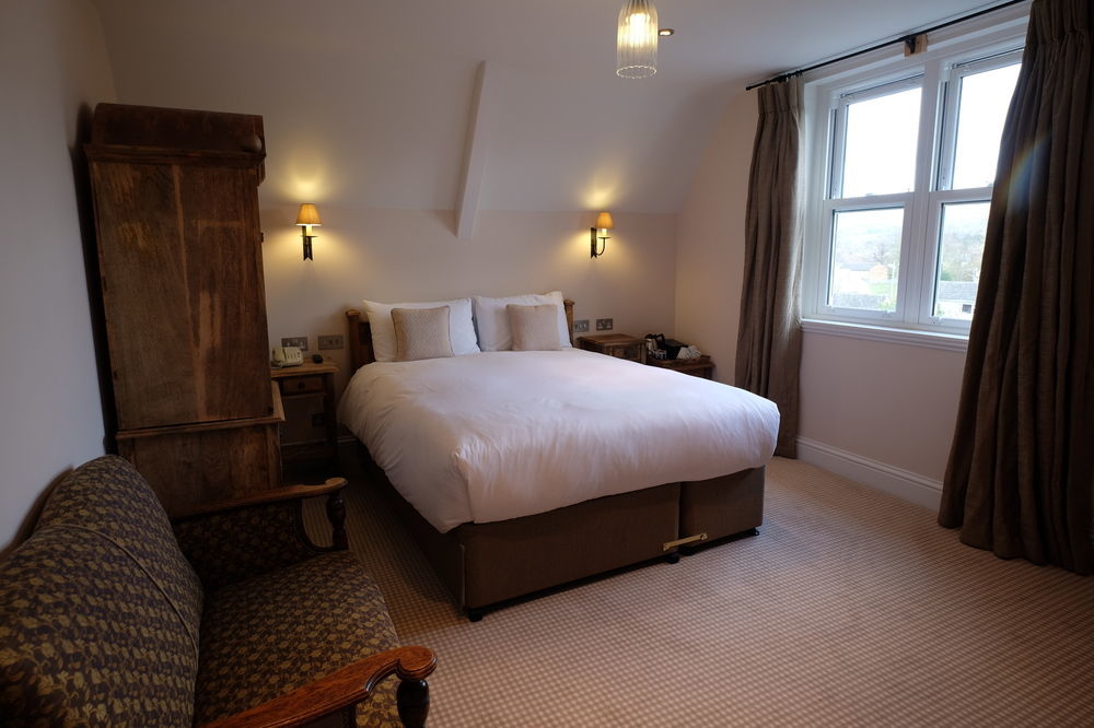 Cotswold Grange Cheltenham Exterior foto A bedroom at the hotel