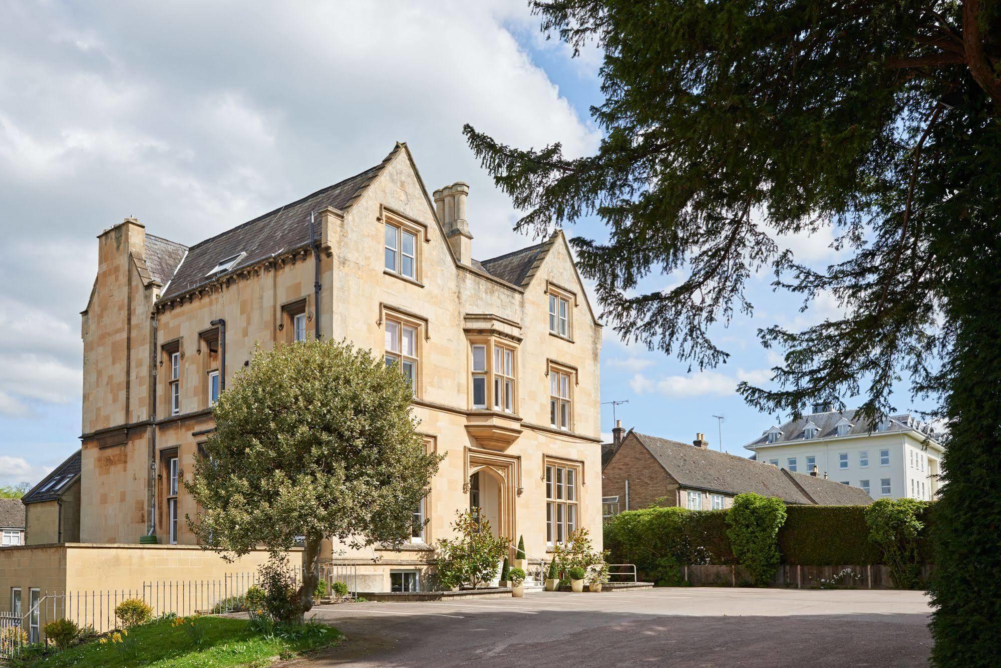 Cotswold Grange Cheltenham Exterior foto The Manor, Tetbury