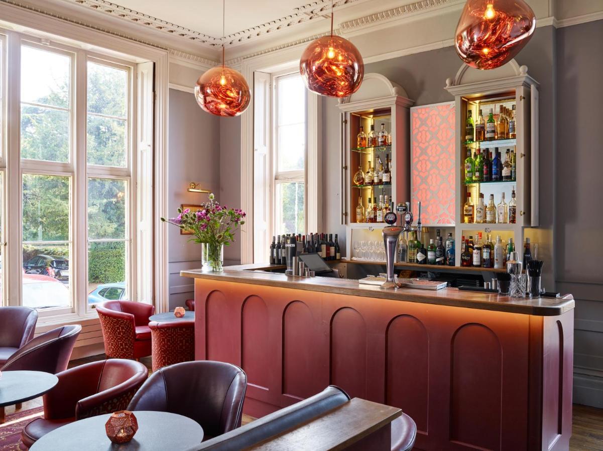 Cotswold Grange Cheltenham Exterior foto The bar at the 2018 refurbished hotel